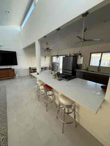 Spacious house share in PD