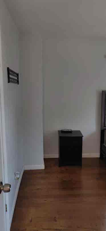 Private Room in Clean Apartment