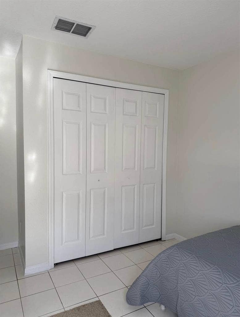 Looking for roommates