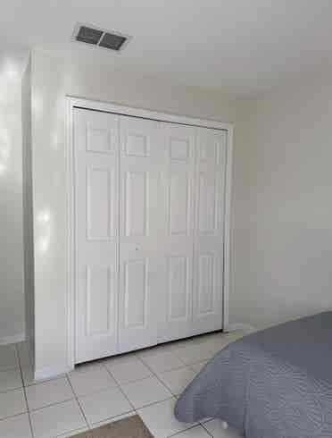 Looking for roommates