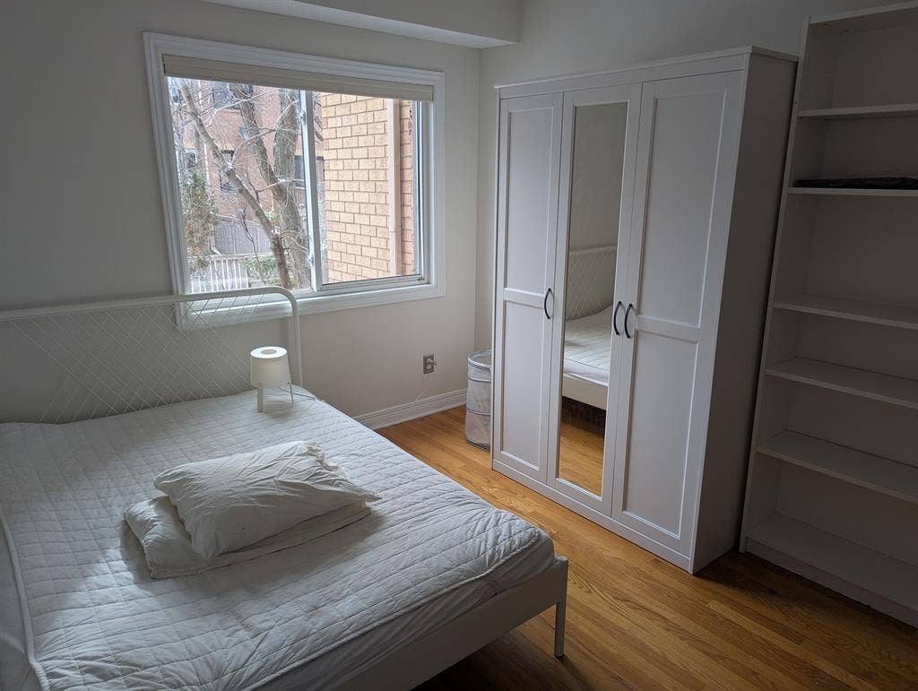 Summer room rental Vanier