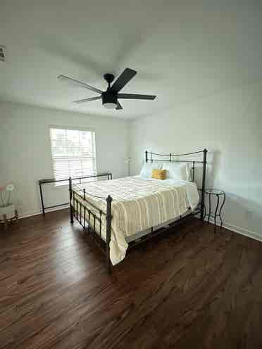 Females only, utilities included