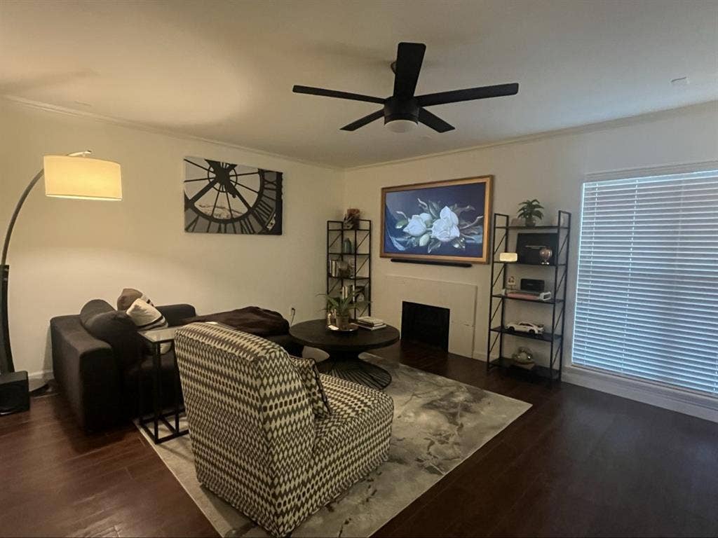 Looking for tidy female roommates