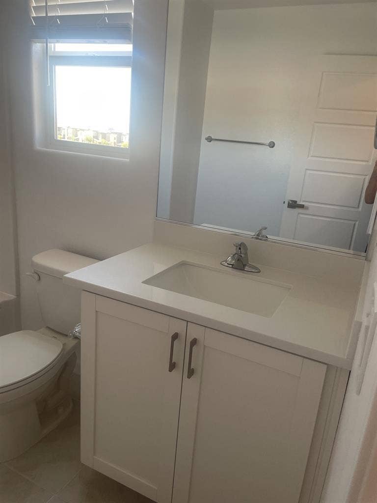 $ renting a room/share house
