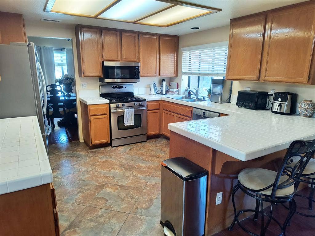 Room to rent in beautiful area.