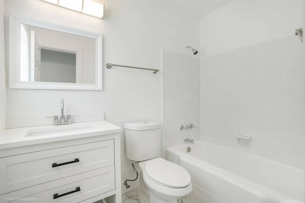 Clean Room for rent in FTL!