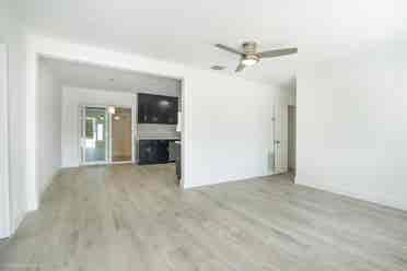 Clean Room for rent in FTL!