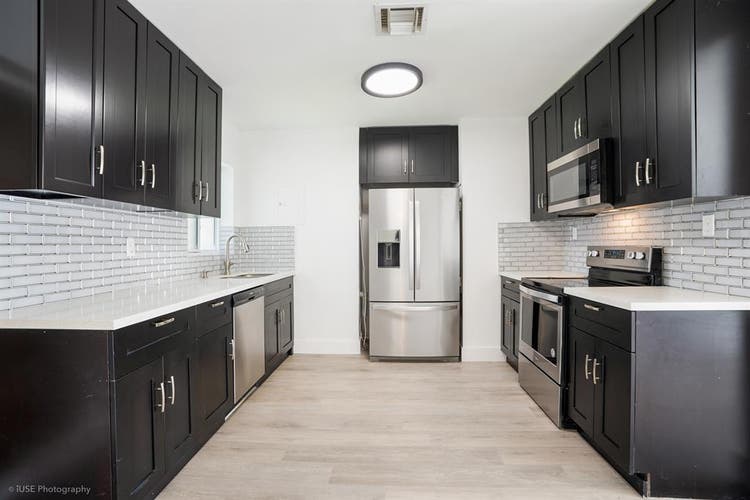 Clean Room for rent in FTL!