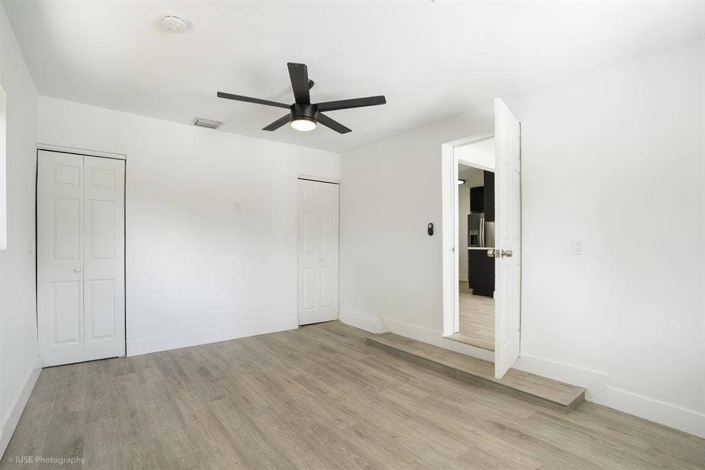 Clean Room for rent in FTL!