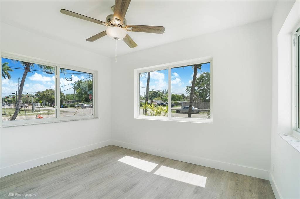 Clean Room for rent in FTL!