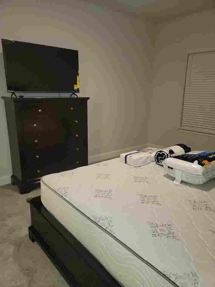 Room for Rent – Brand New House!