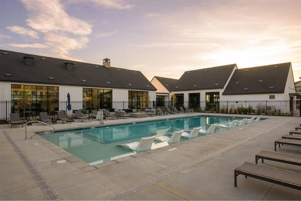 Needing a third roommate!