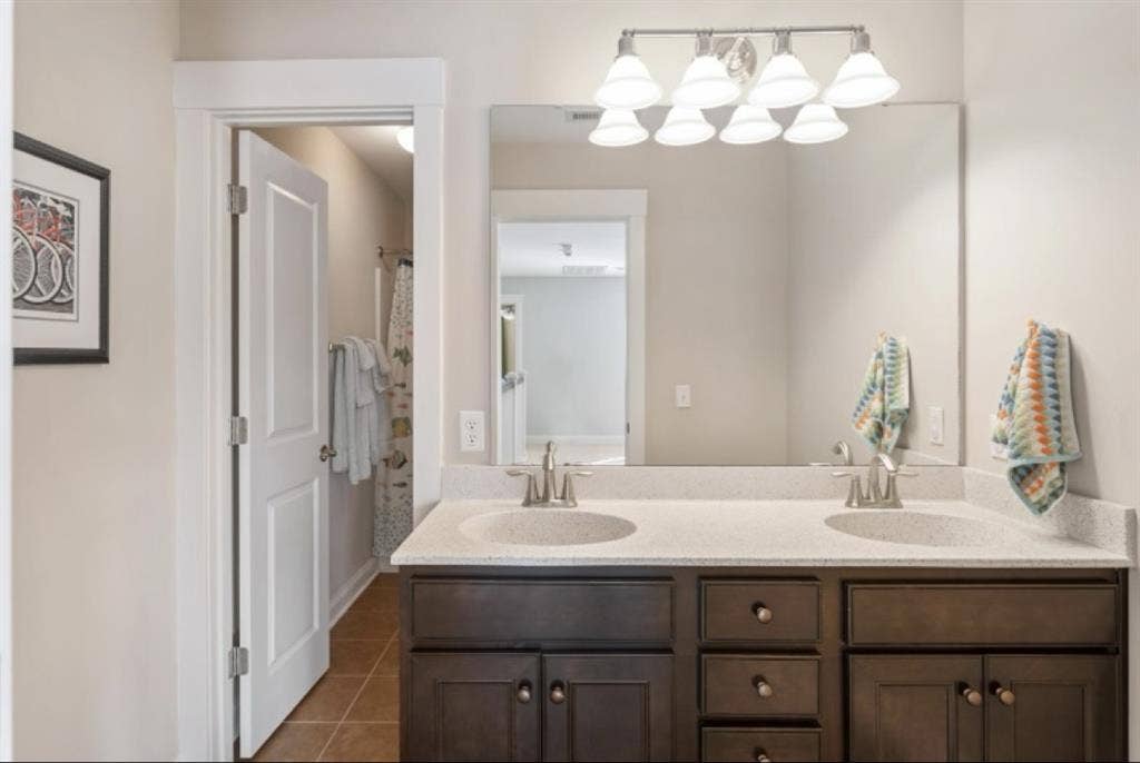 Large furnished Room for $