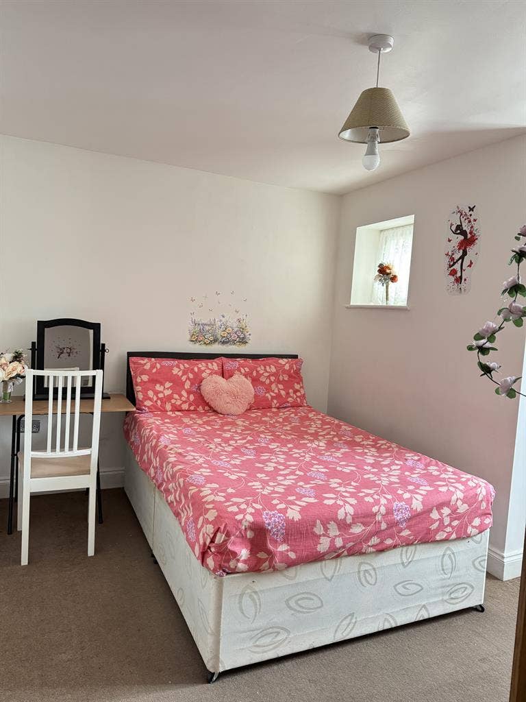 Double room available for couple