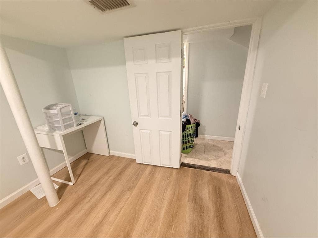 Room for rent $ pr month