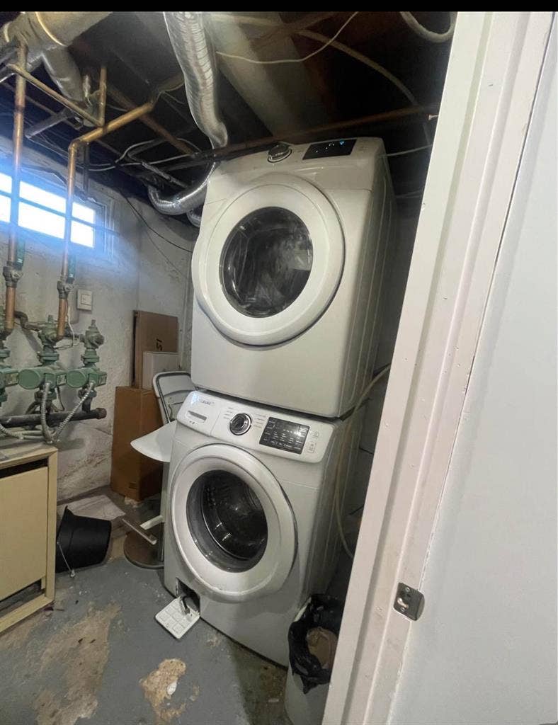 Room for rent $ pr month