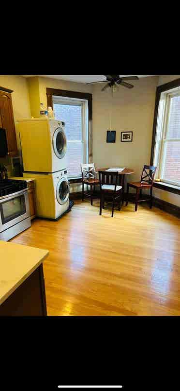 4 bedroom condo in Hyde Park