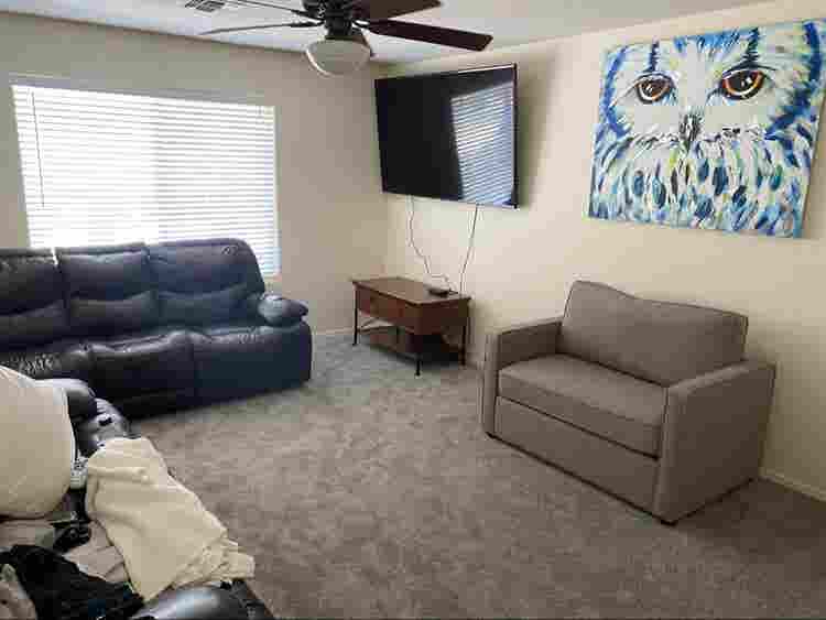 house for rent with pool