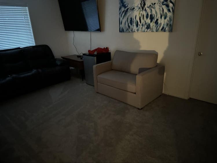 house for rent with pool