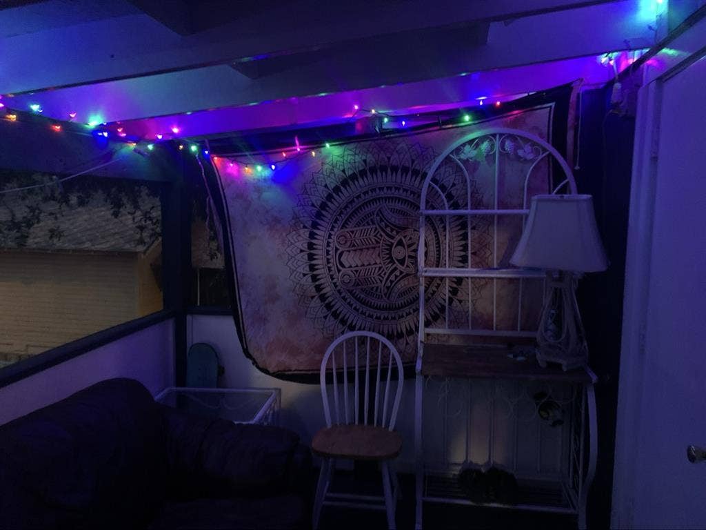 furnished bedroom, shared apartment