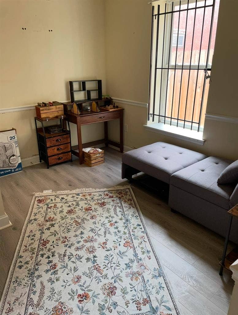 Roommate wanted near Temple!