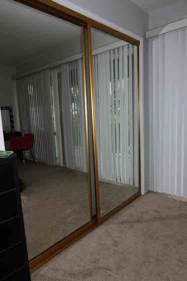 Female Roomate wanted