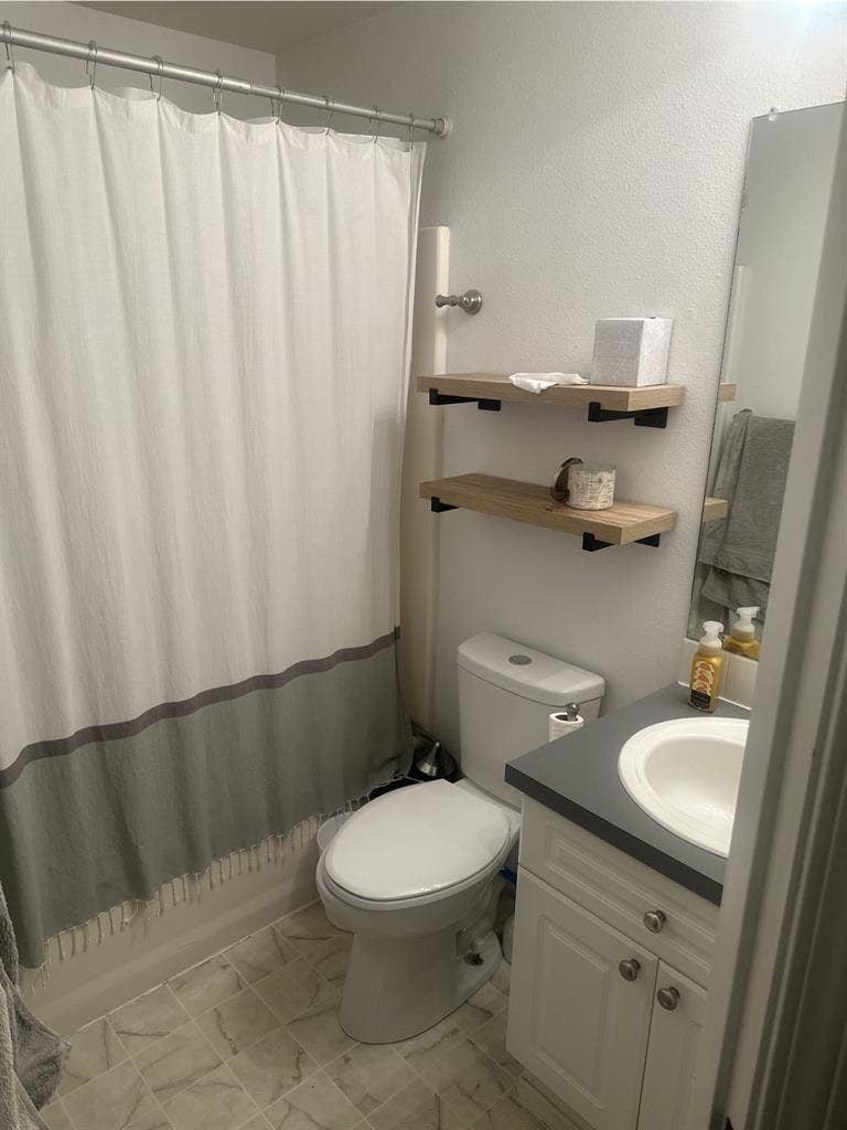Bedroom for rent in Beaverton