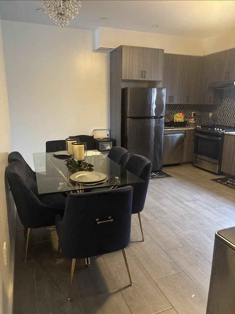 X- Large room in Flatbush