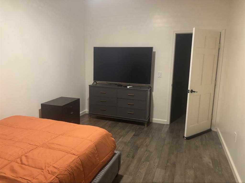 X- Large room in Flatbush