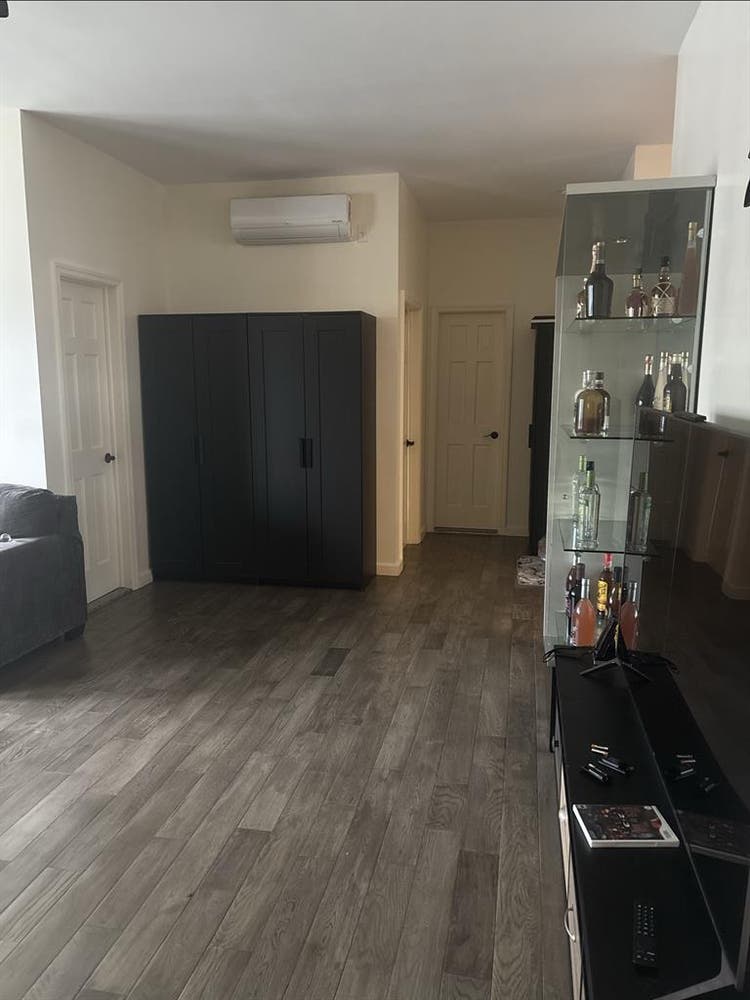 X- Large room in Flatbush