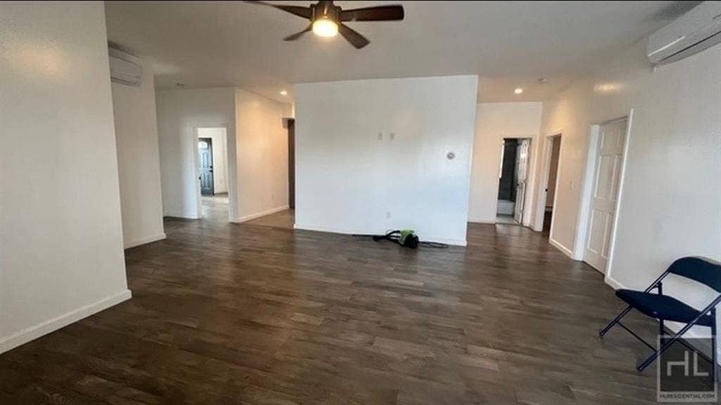 Xl
Large room with pvt. bathroom