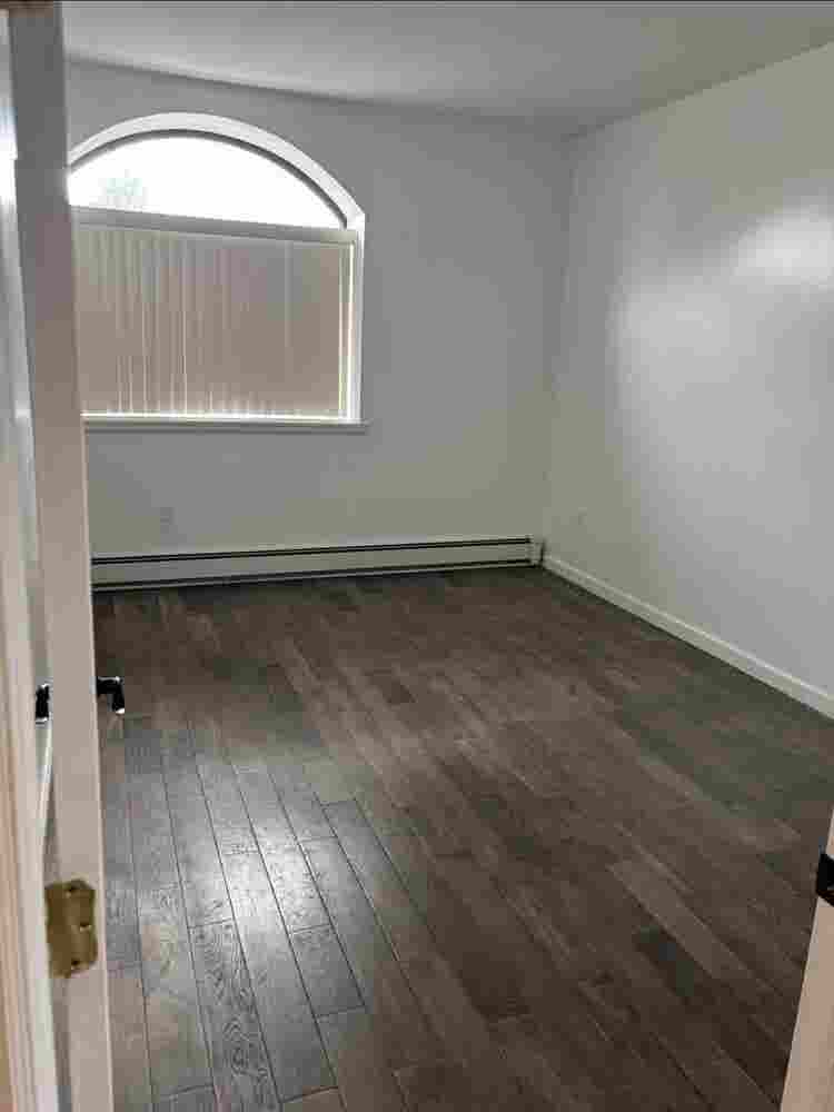 X- Large room in Flatbush