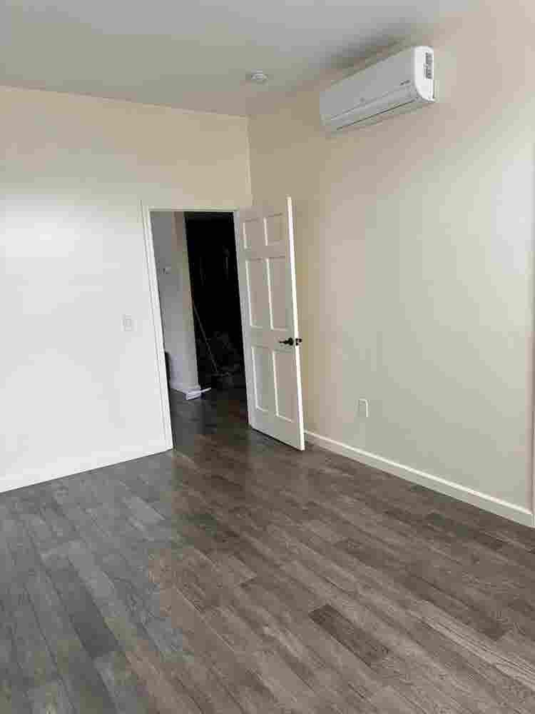 X- Large room in Flatbush