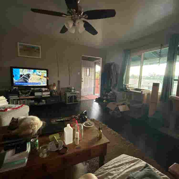 Mid sized 
 room for single person