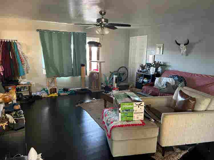 Mid sized 
 room for single person