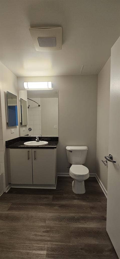 👀 for a roommate - Avail. Sept