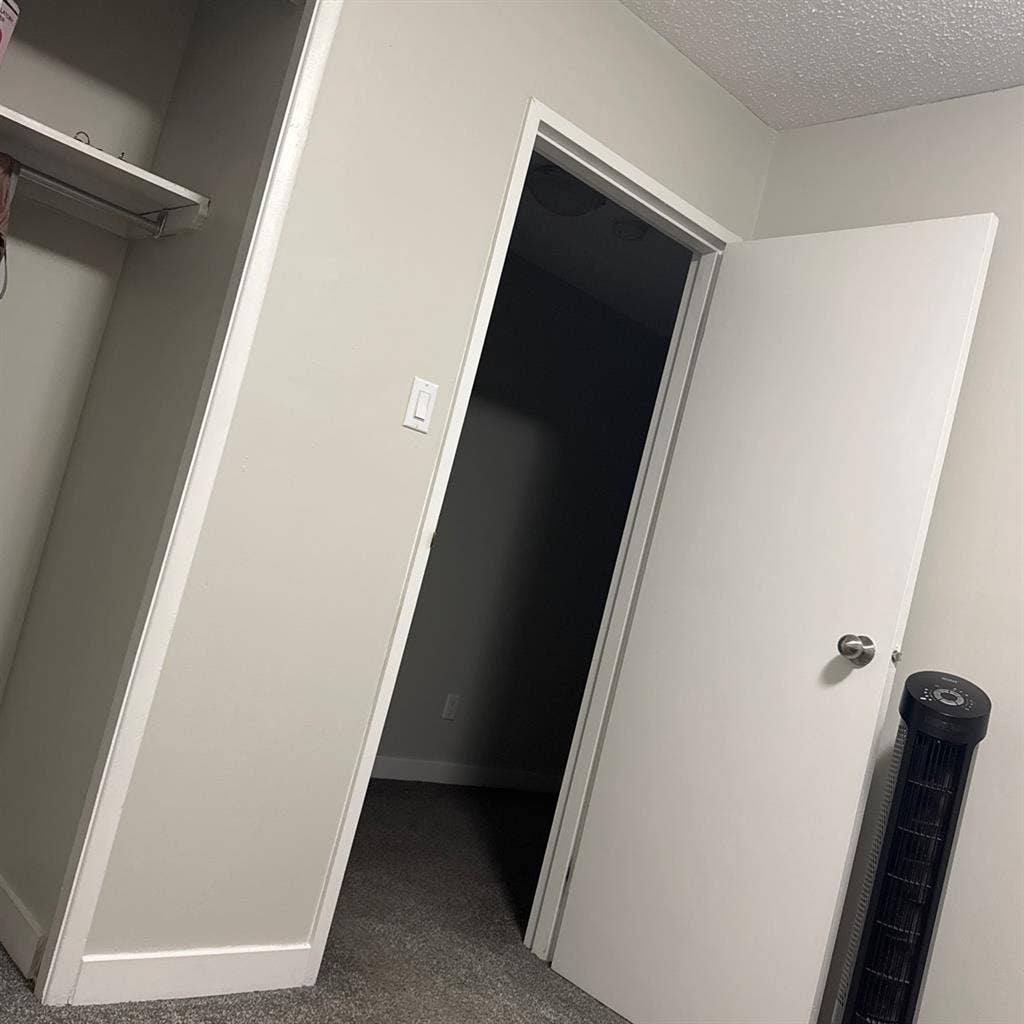 One room for rent