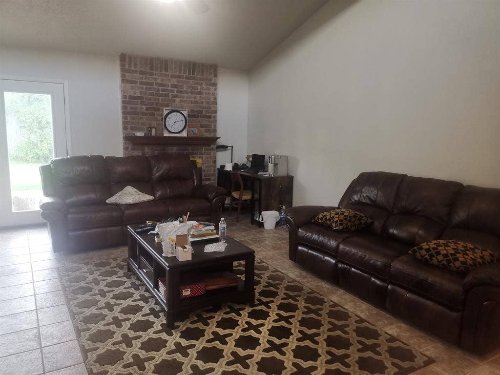 Two rooms available for rent