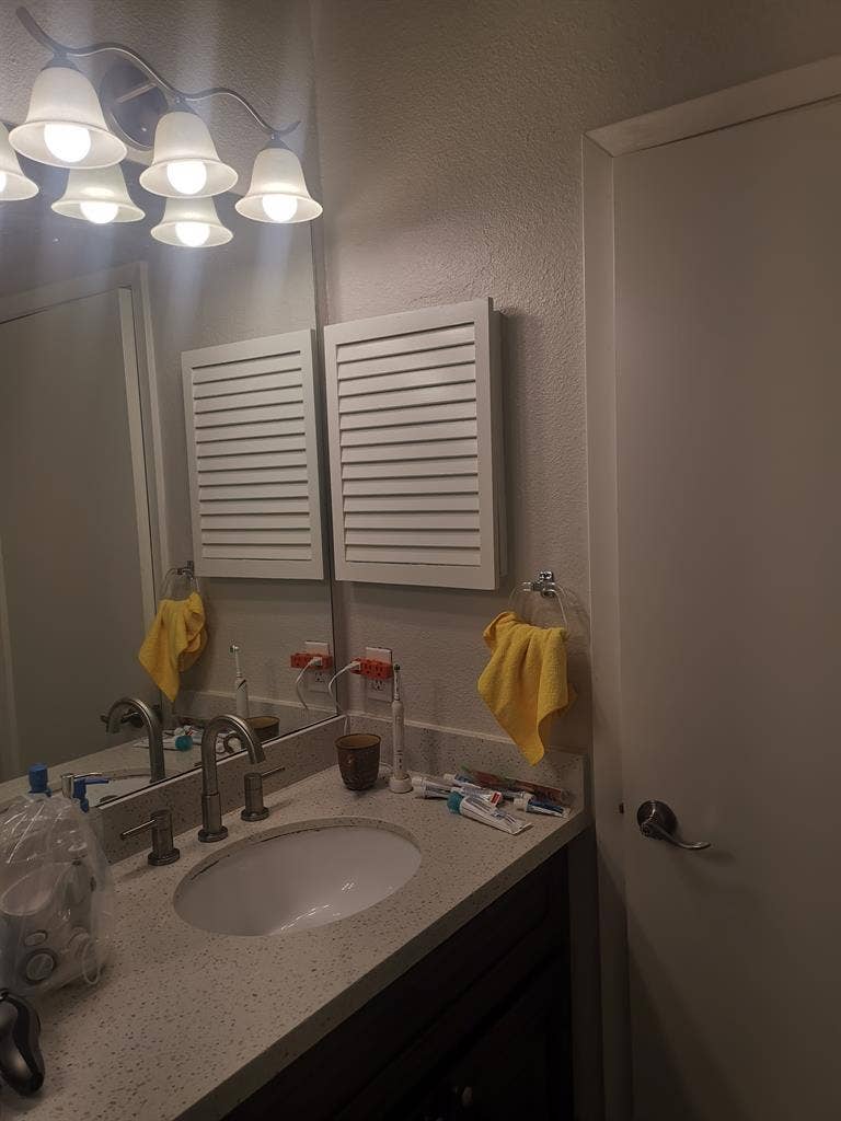 Two rooms available for rent