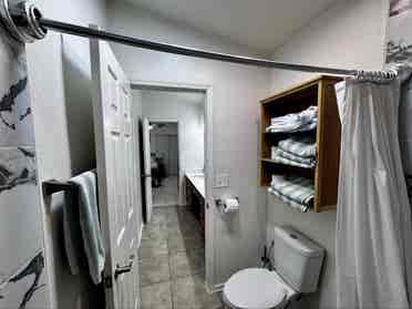 Fully furnished all included $.