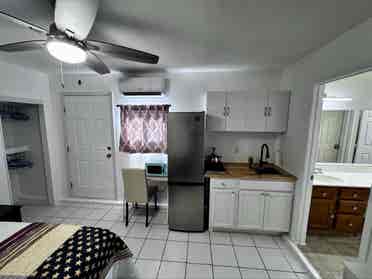 Fully furnished all included $.