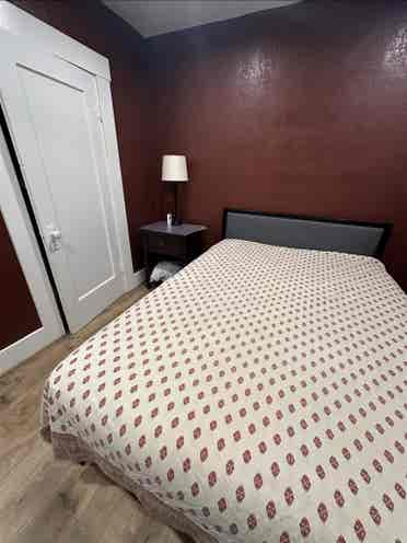 1 bedroom / 1 bath