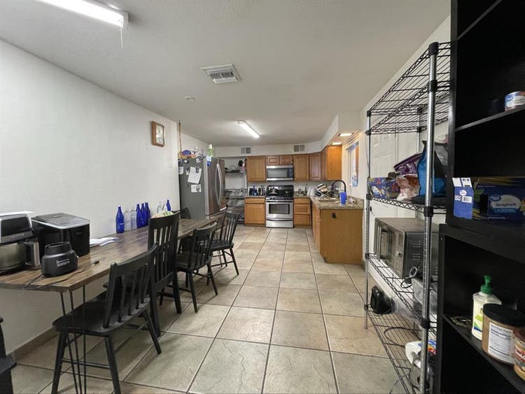 Private room, shared home, pool