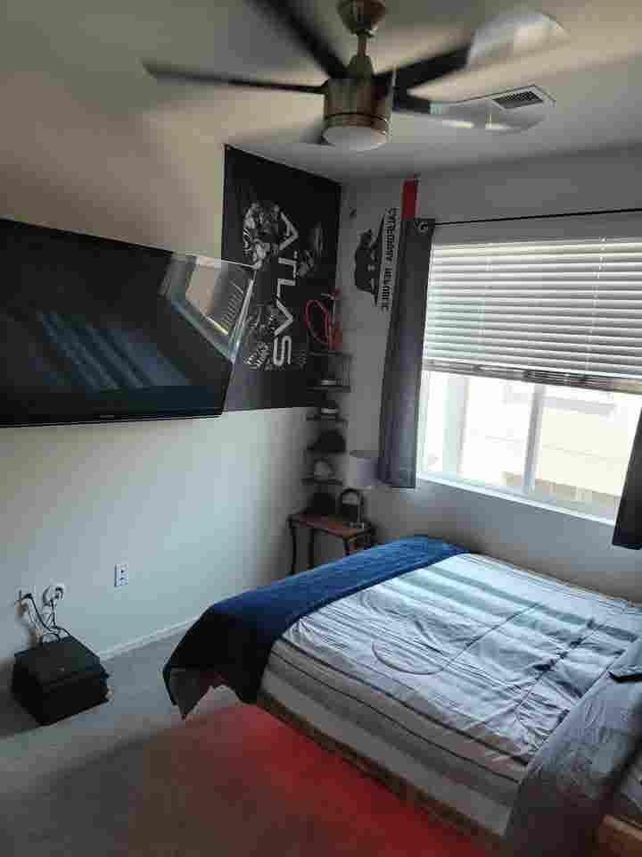 Room for Rent - Utilities Included
