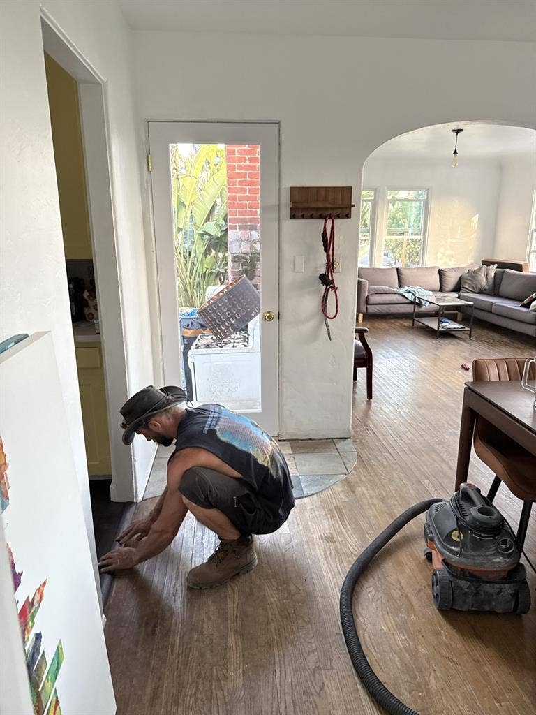Room for rent in mission hills home