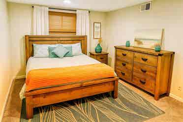 Furnished Basement Suite in Gahanna