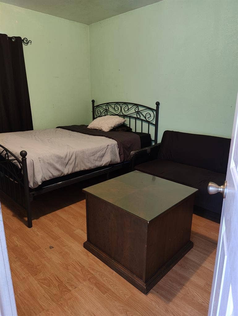 Private room AC+ POOL