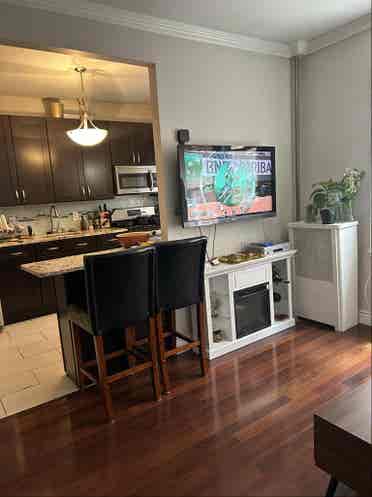 Room available in Sunnyside Queens