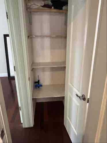 Room available in Sunnyside Queens