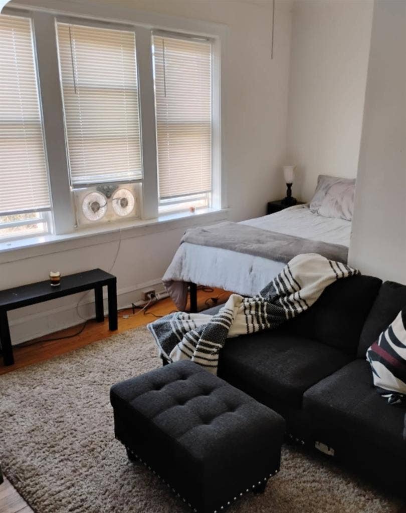 1 BR For Rent - Utilities Included